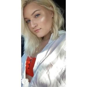 Meet your Posher, Kaitlyn